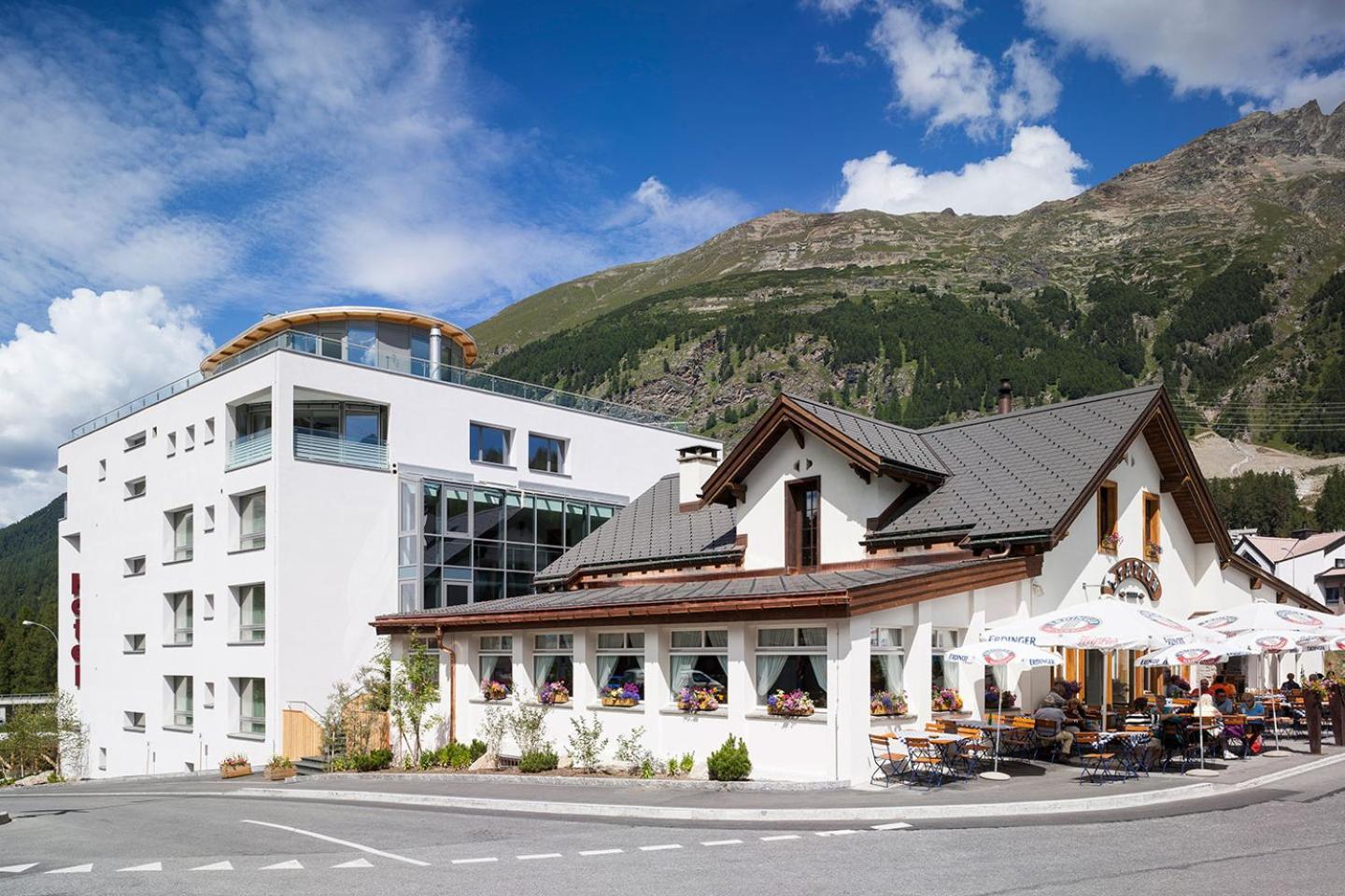 Station Hotel
