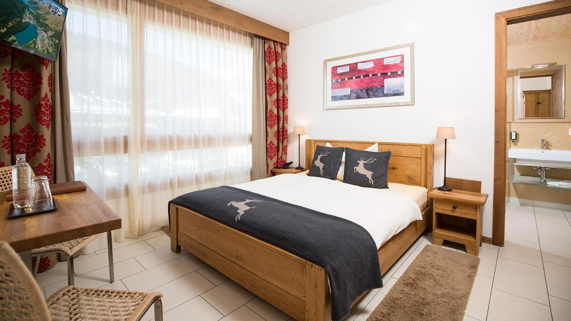 Hotel Station 3*