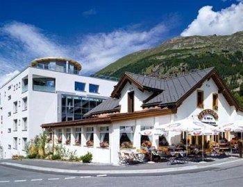 Station Hotel 3*